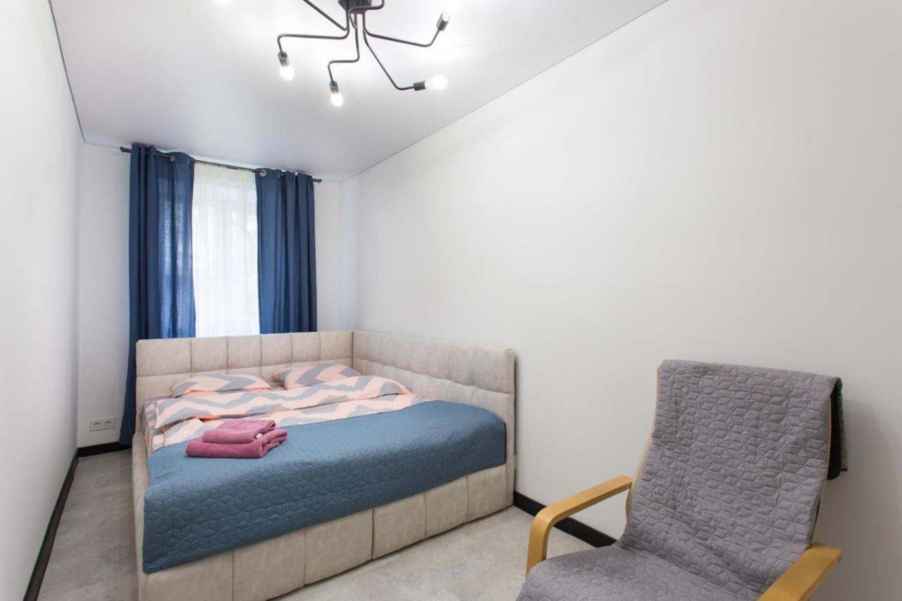 Apartment On 23 Serpnya คาร์คิฟ ภายนอก รูปภาพ