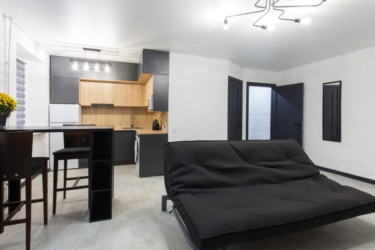 Apartment On 23 Serpnya คาร์คิฟ ภายนอก รูปภาพ