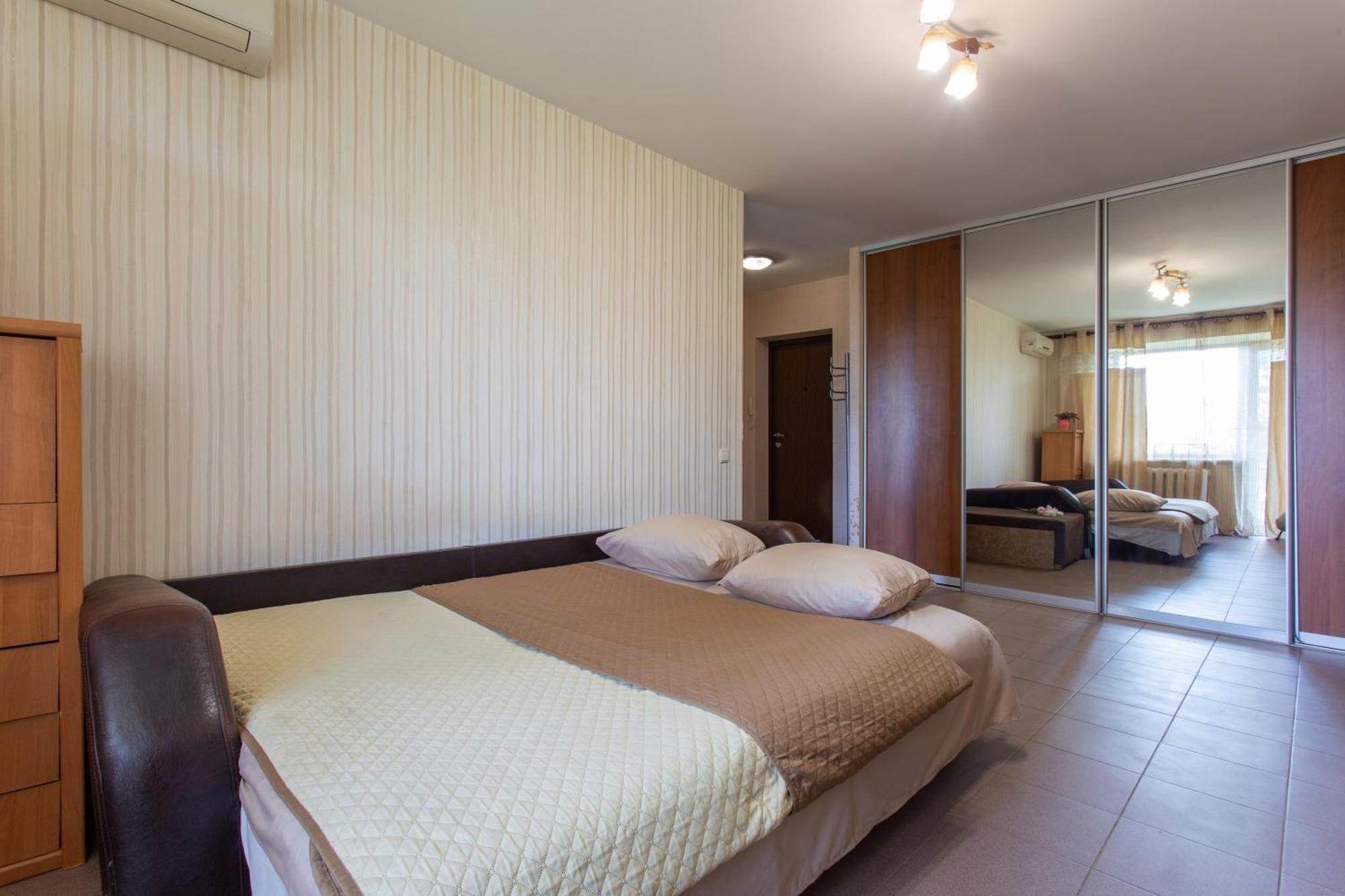 Apartment On 23 Serpnya คาร์คิฟ ภายนอก รูปภาพ