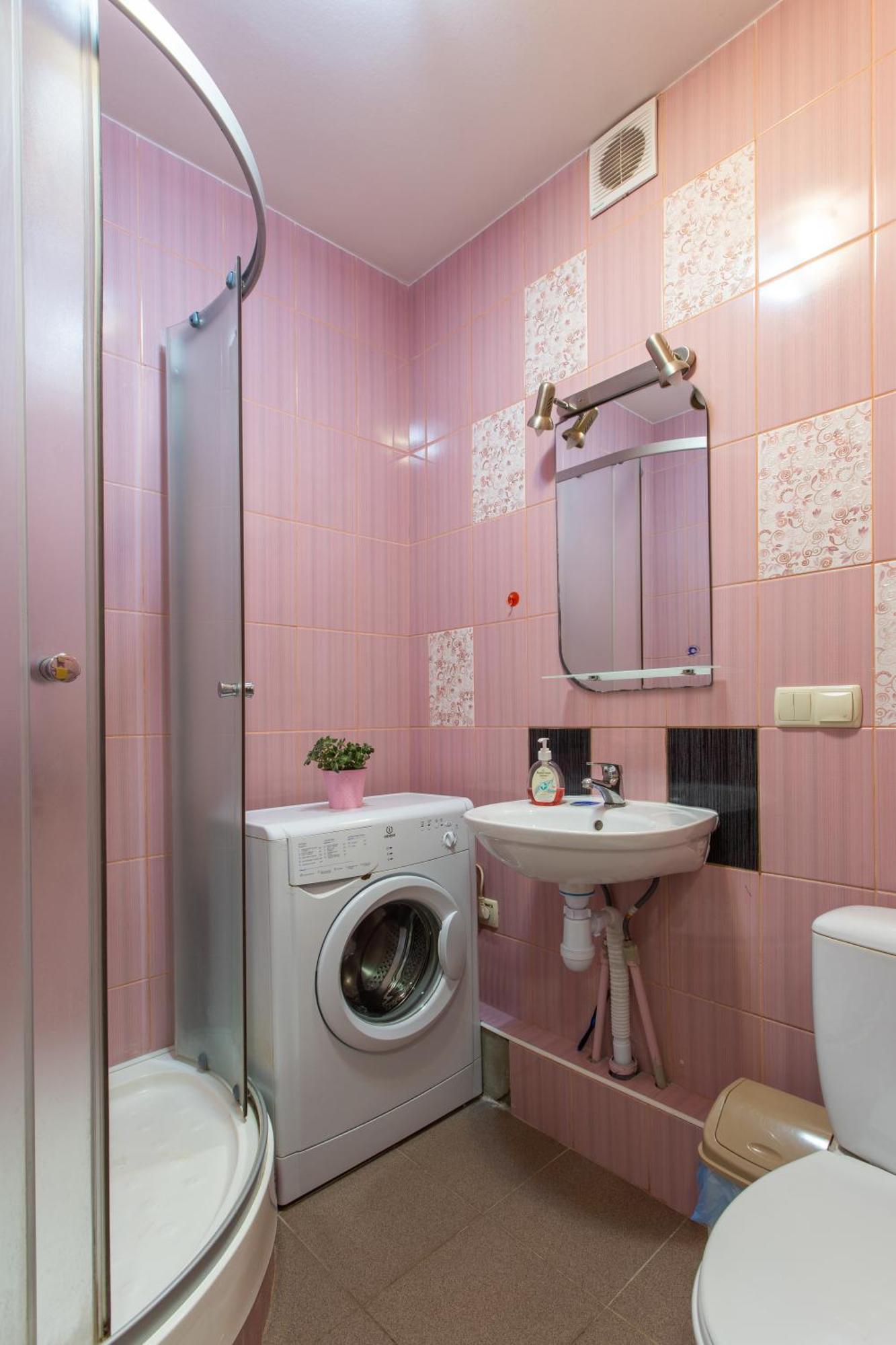 Apartment On 23 Serpnya คาร์คิฟ ภายนอก รูปภาพ